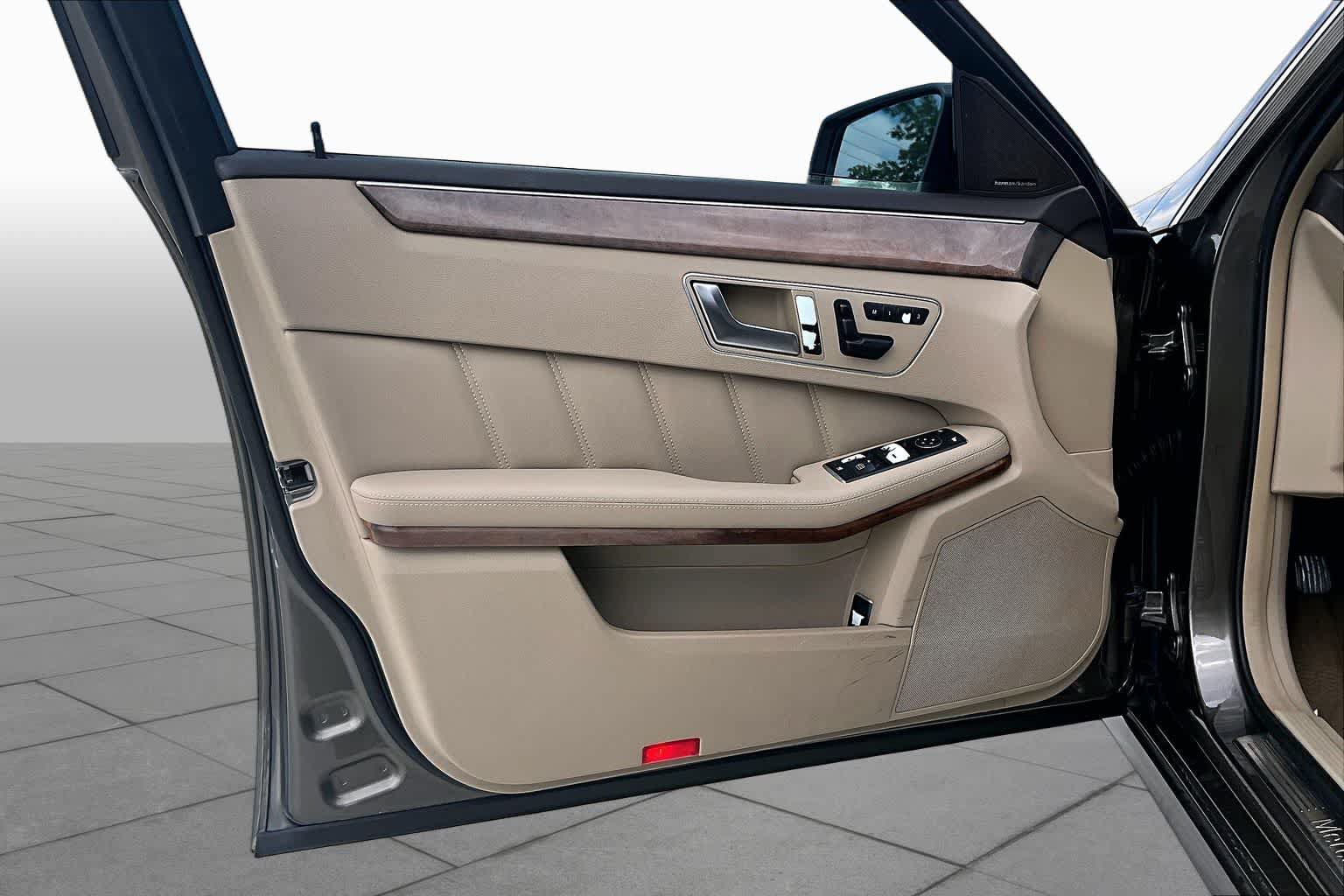 Used 2013 Mercedes-Benz E 350 Sedan image 18