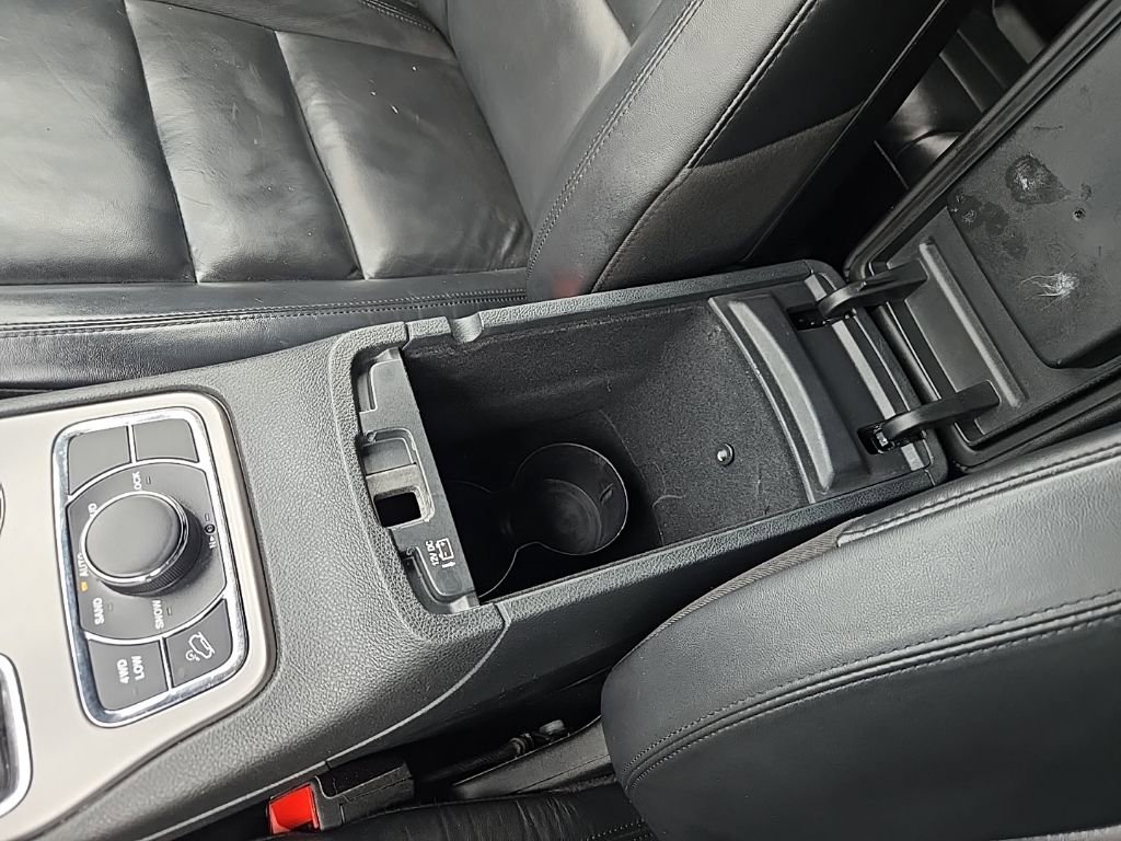 Used 2020 Jeep Grand Cherokee Limited image 36