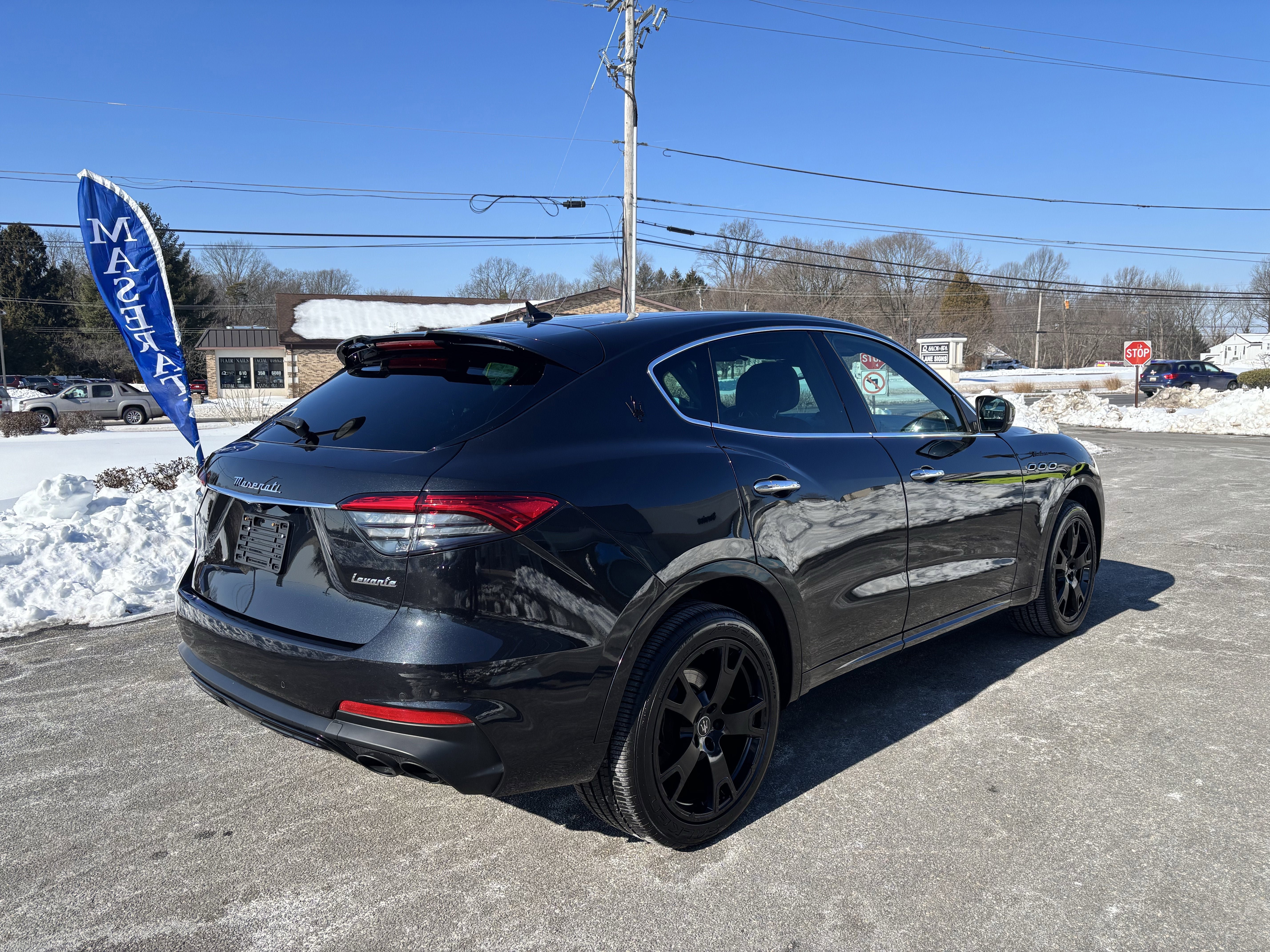Used 2023 Maserati Levante Modena AWD/4WD image 5