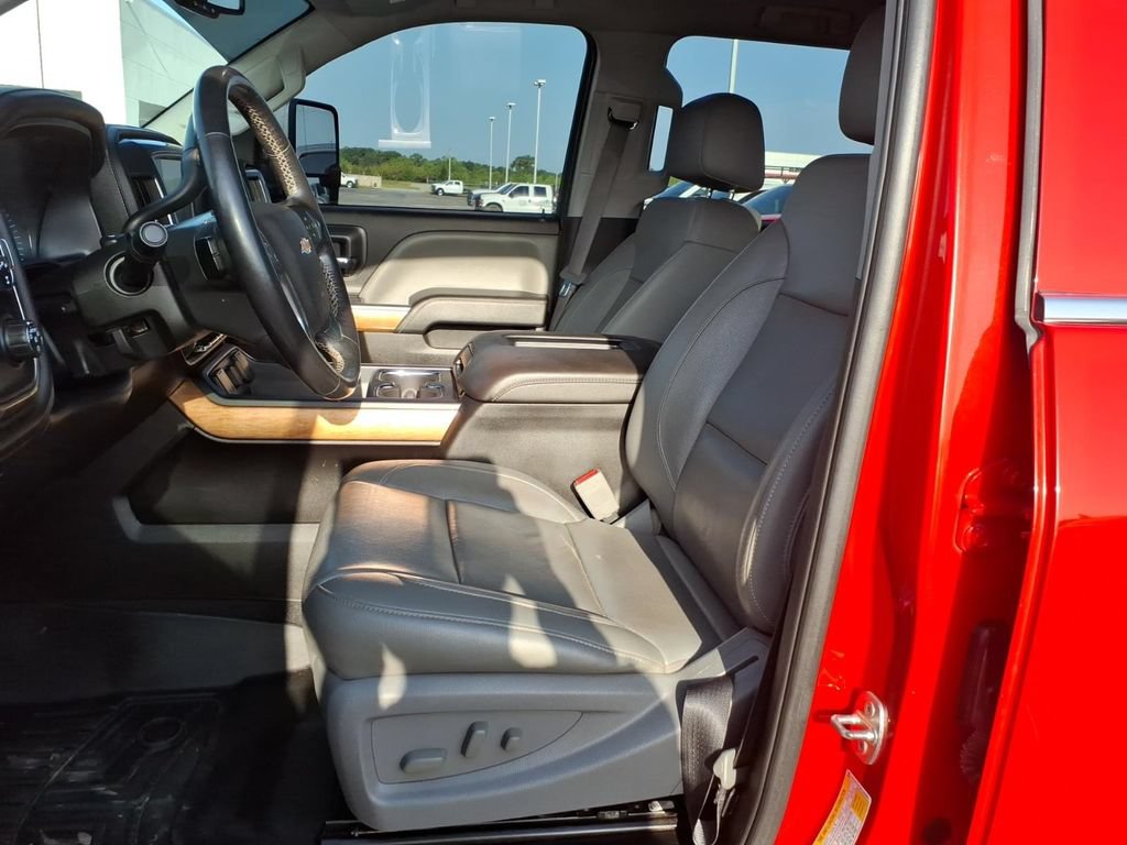 Used 2019 Chevrolet Silverado 2500 LTZ w/ Duramax Plus Package AWD/4WD image 14