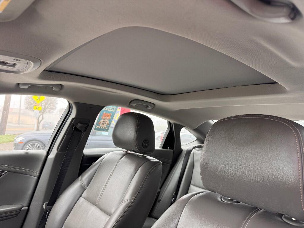 Used 2018 Chevrolet Impala LT image 13