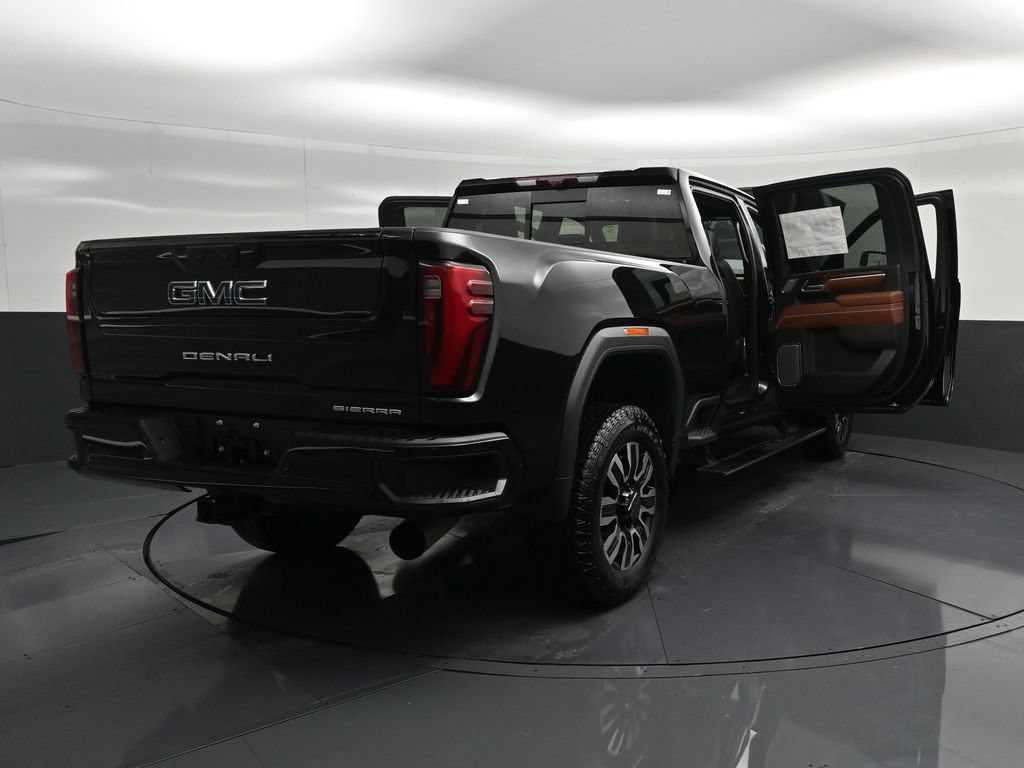 Used 2025 GMC Sierra 2500 Denali Ultimate AWD/4WD image 36