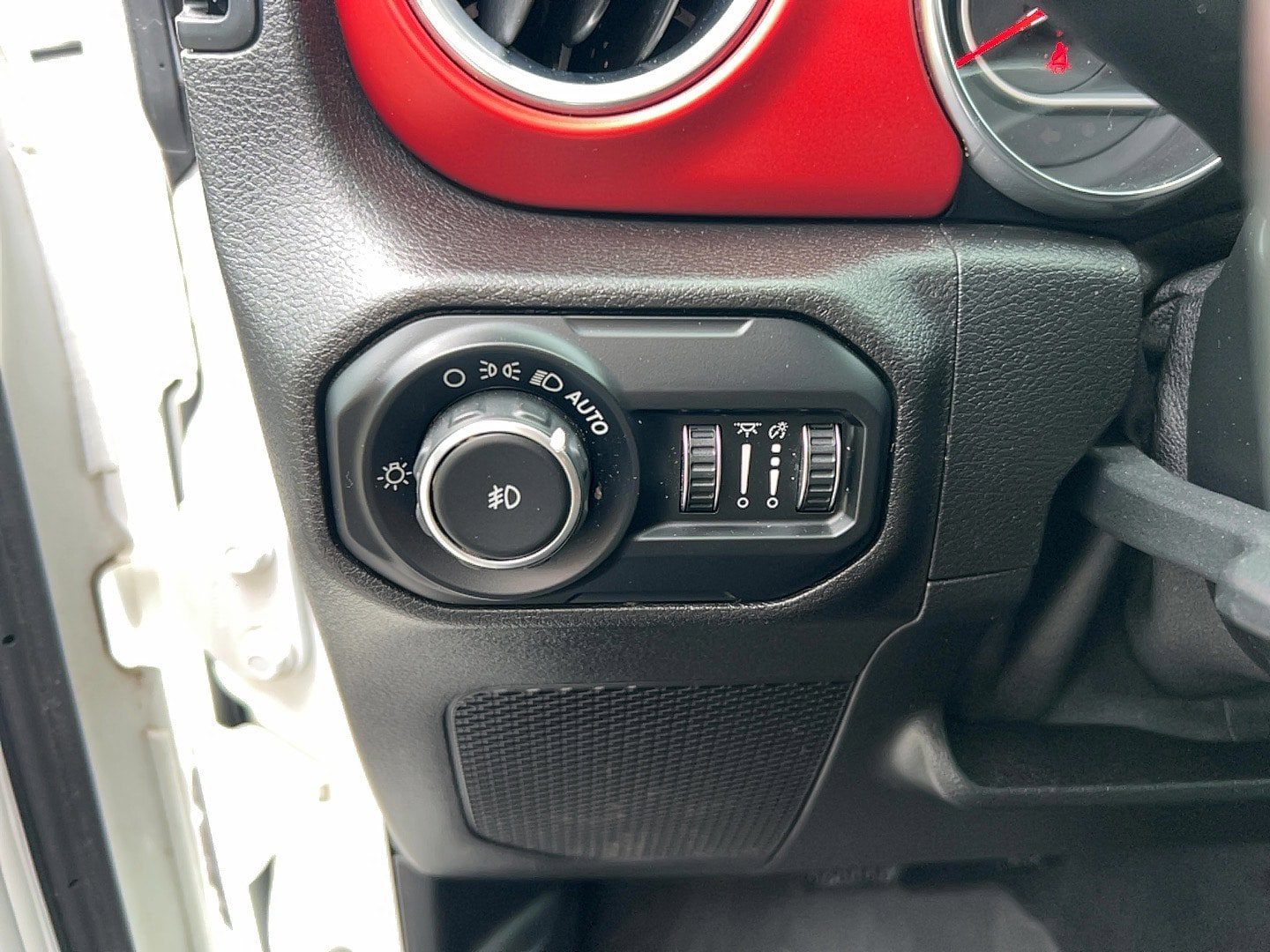 Used 2019 Jeep Wrangler Unlimited Rubicon AWD/4WD image 13
