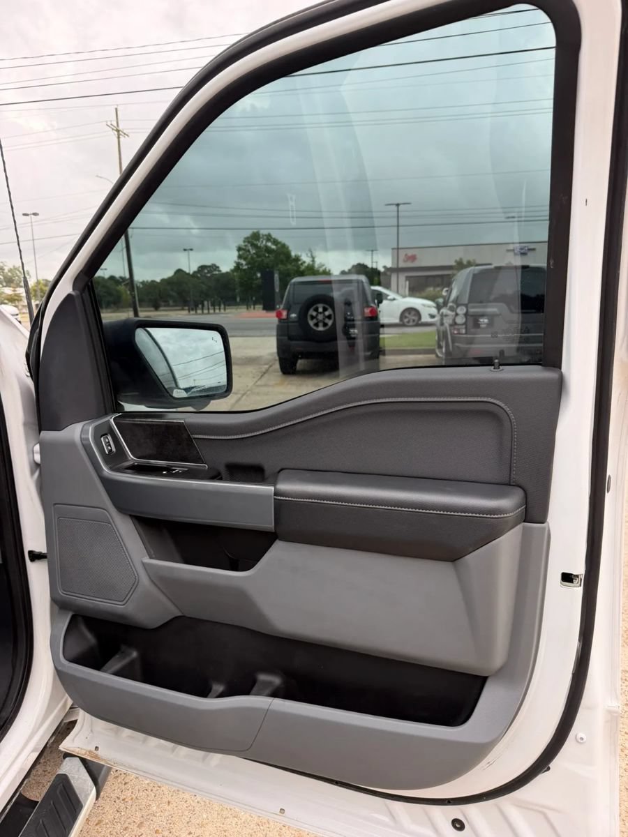 Used 2023 Ford F150 4x4 SuperCrew image 18