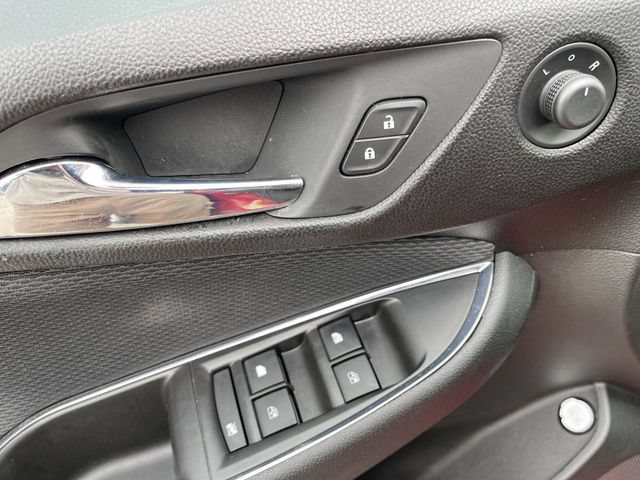 Used 2017 Chevrolet Cruze LT w/ Convenience Package FWD image 13