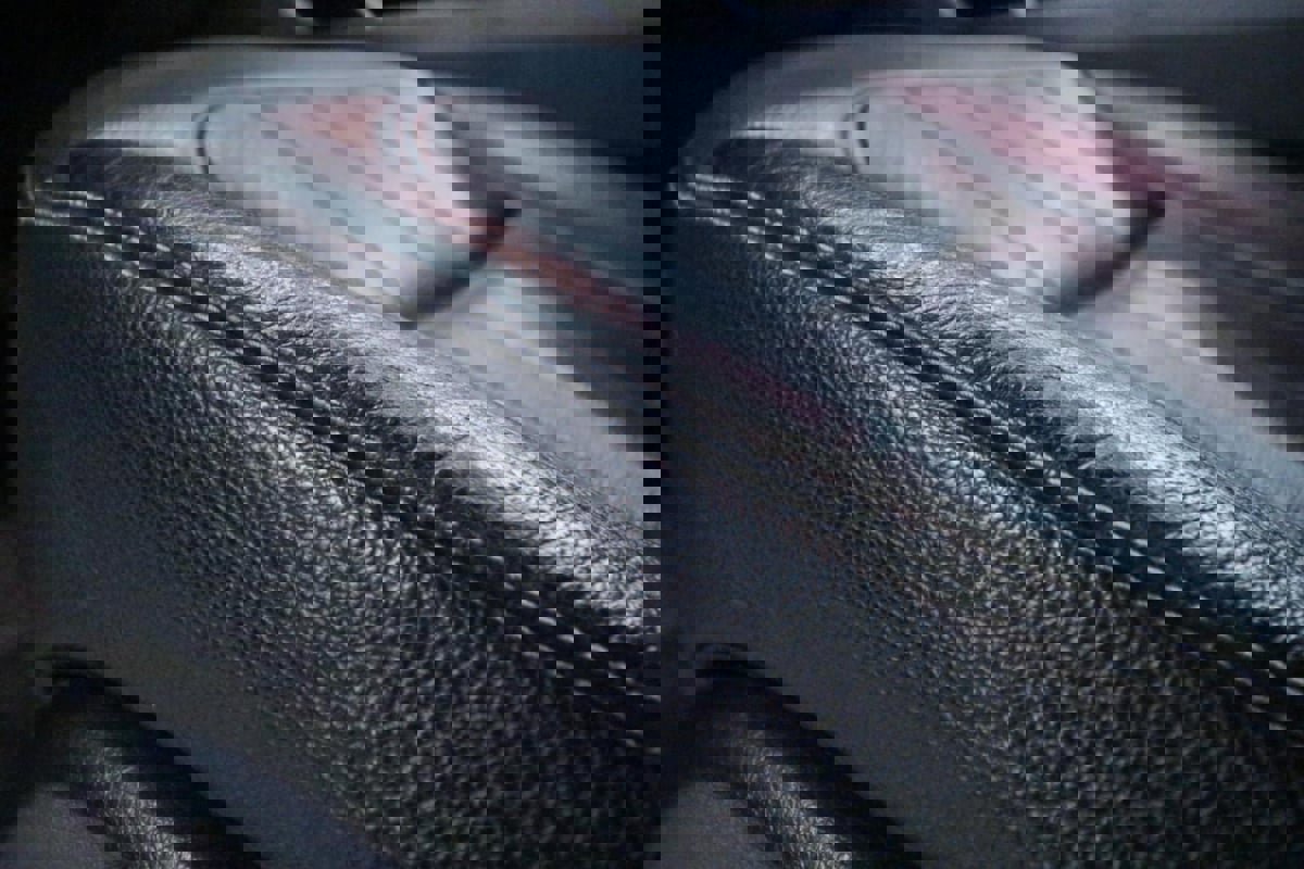 Used 2018 Mercedes-Benz GLE 350 4MATIC SUV w/ Premium 1 Package image 13