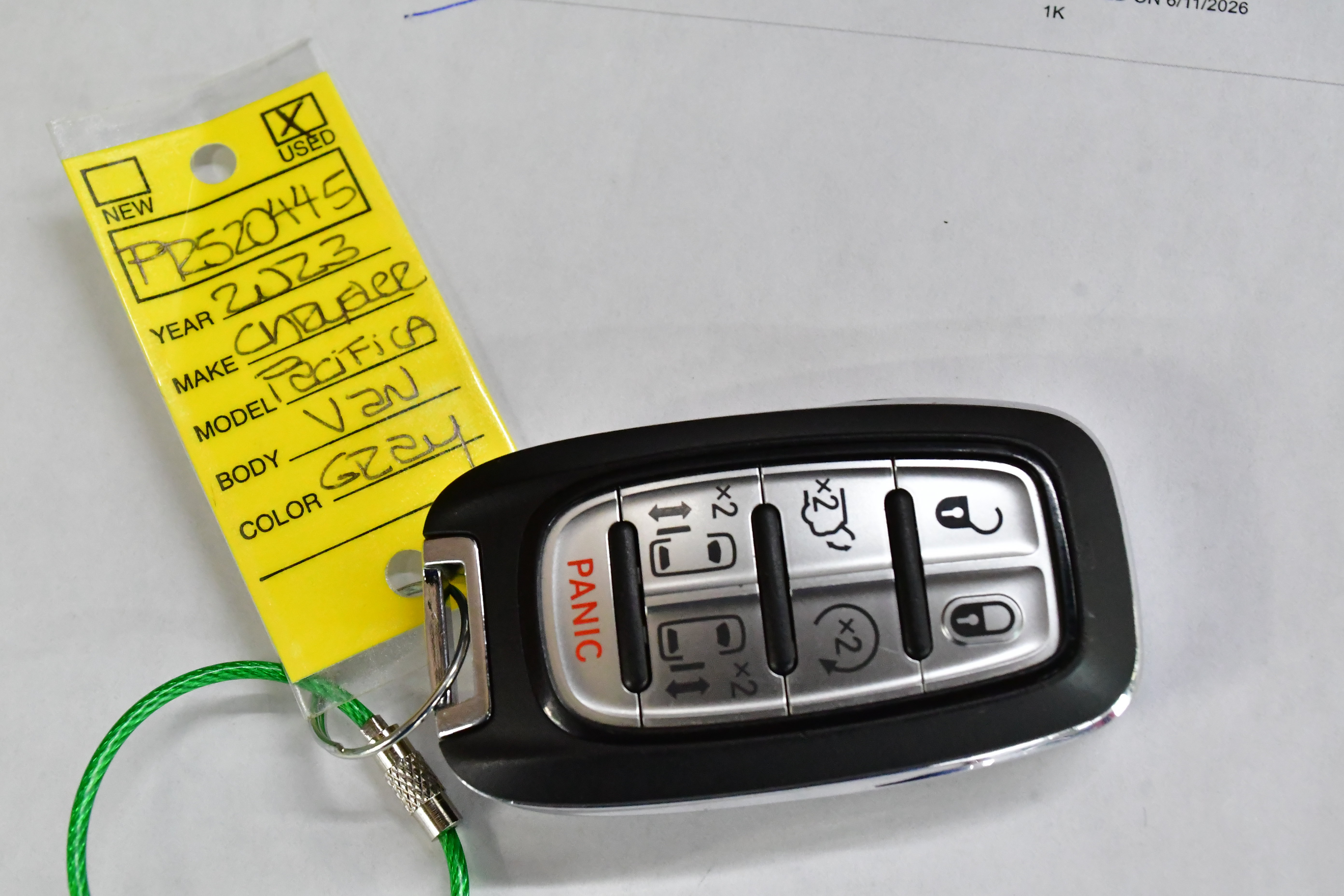 Used 2023 Chrysler Pacifica Touring-L FWD image 36