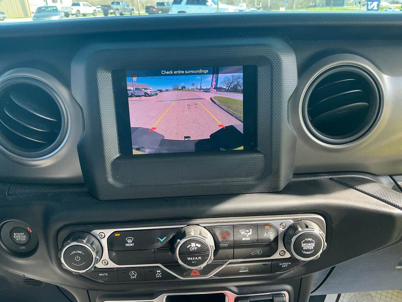 Used 2023 Jeep Gladiator Sport image 19