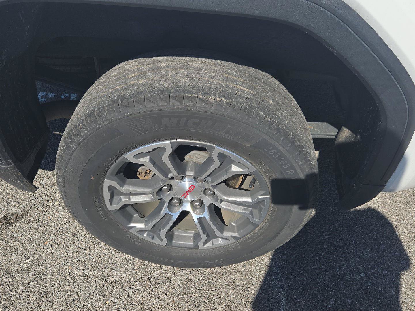 Used 2023 GMC Sierra 1500 SLT w/ SLT Convenience Package AWD/4WD image 10