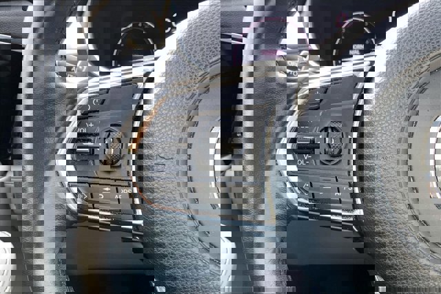 Used 2022 Acura MDX SH-AWD w/ Technology Package image 18