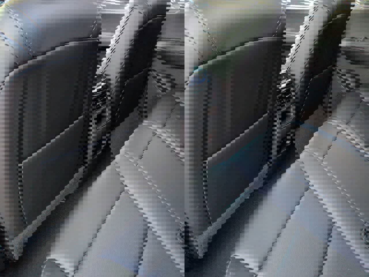 Used 2023 Cadillac XT5 Sportv w/ Technology Package image 18