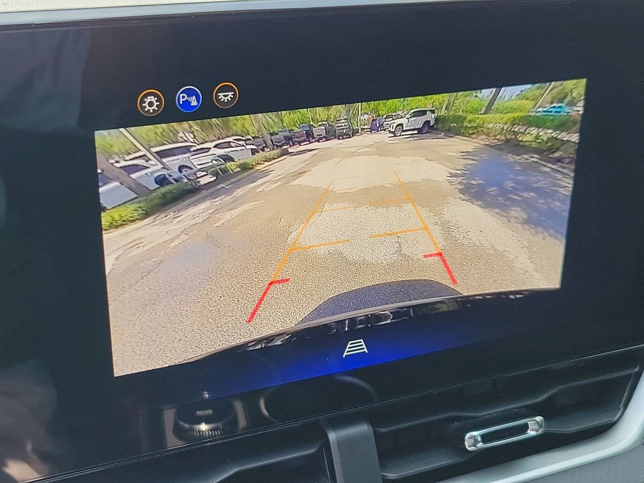 Used 2026 Chevrolet Equinox LT FWD image 24