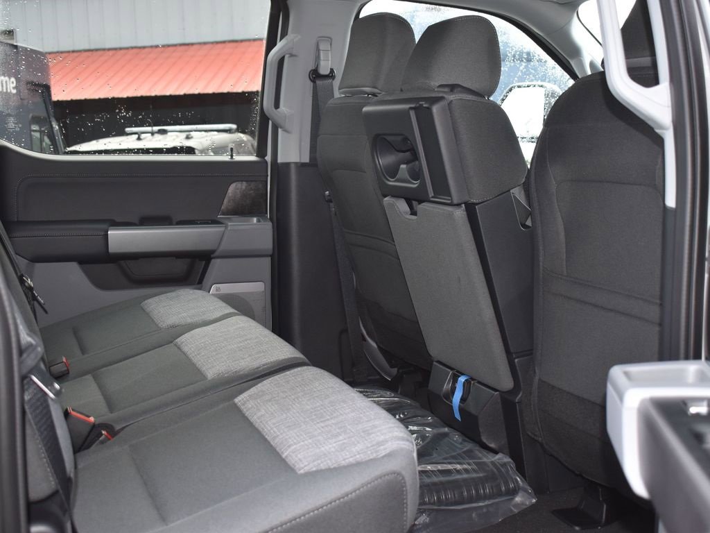 New 2026 Ford F250 4x4 Crew Cab Super Duty image 14
