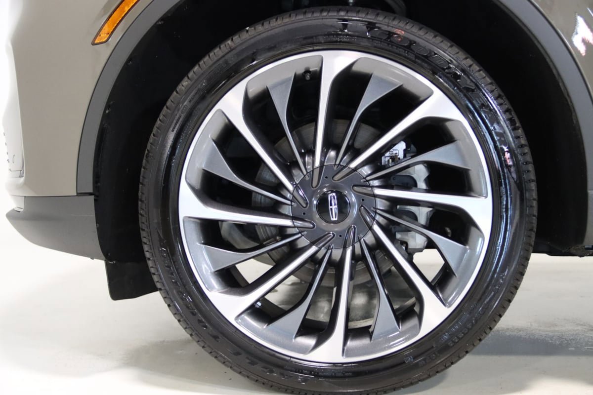 Used 2025 Lincoln Aviator Reserve w/ Equipment Group 201A AWD/4WD image 77