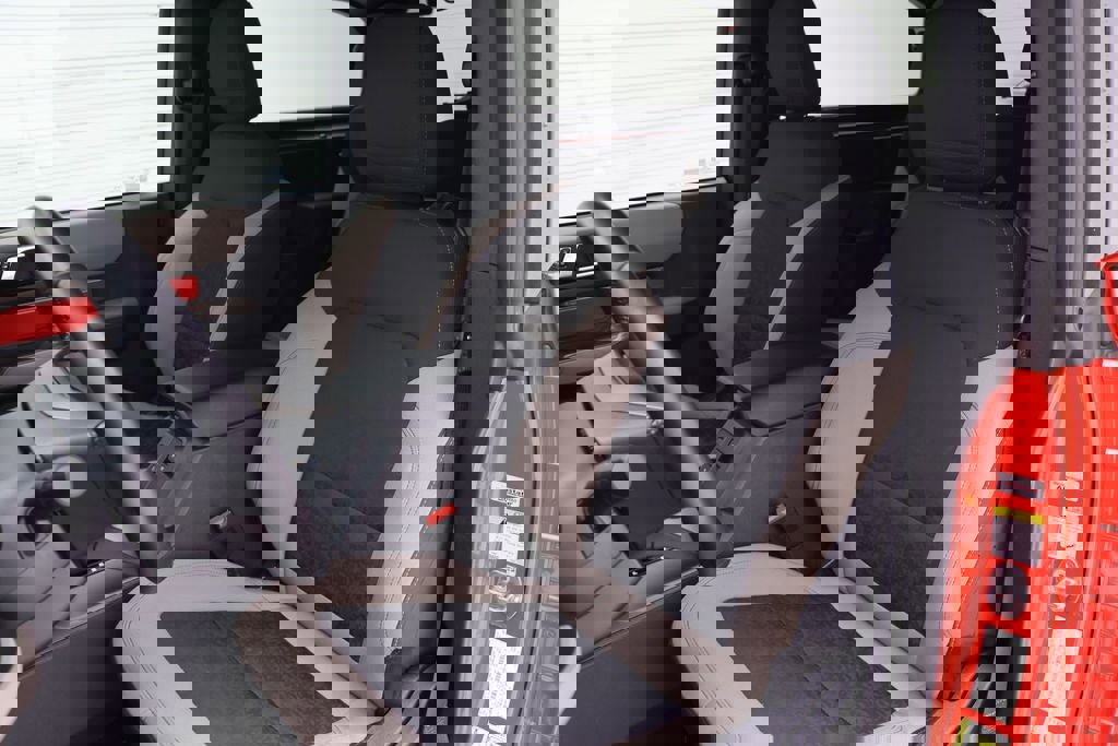 Used 2023 Ford Bronco Wildtrak image 16