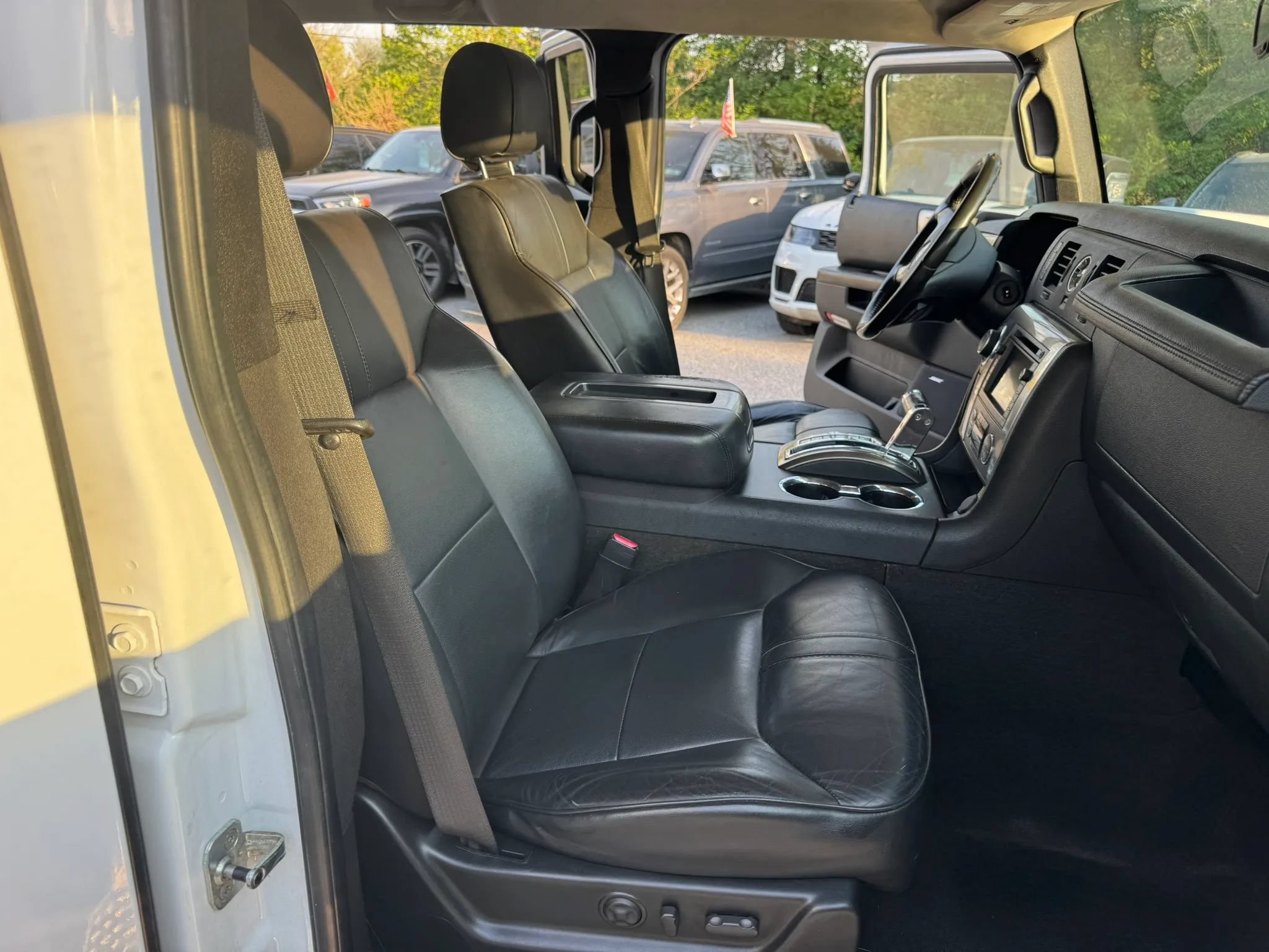 Used 2009 HUMMER H2 Luxury AWD/4WD image 14