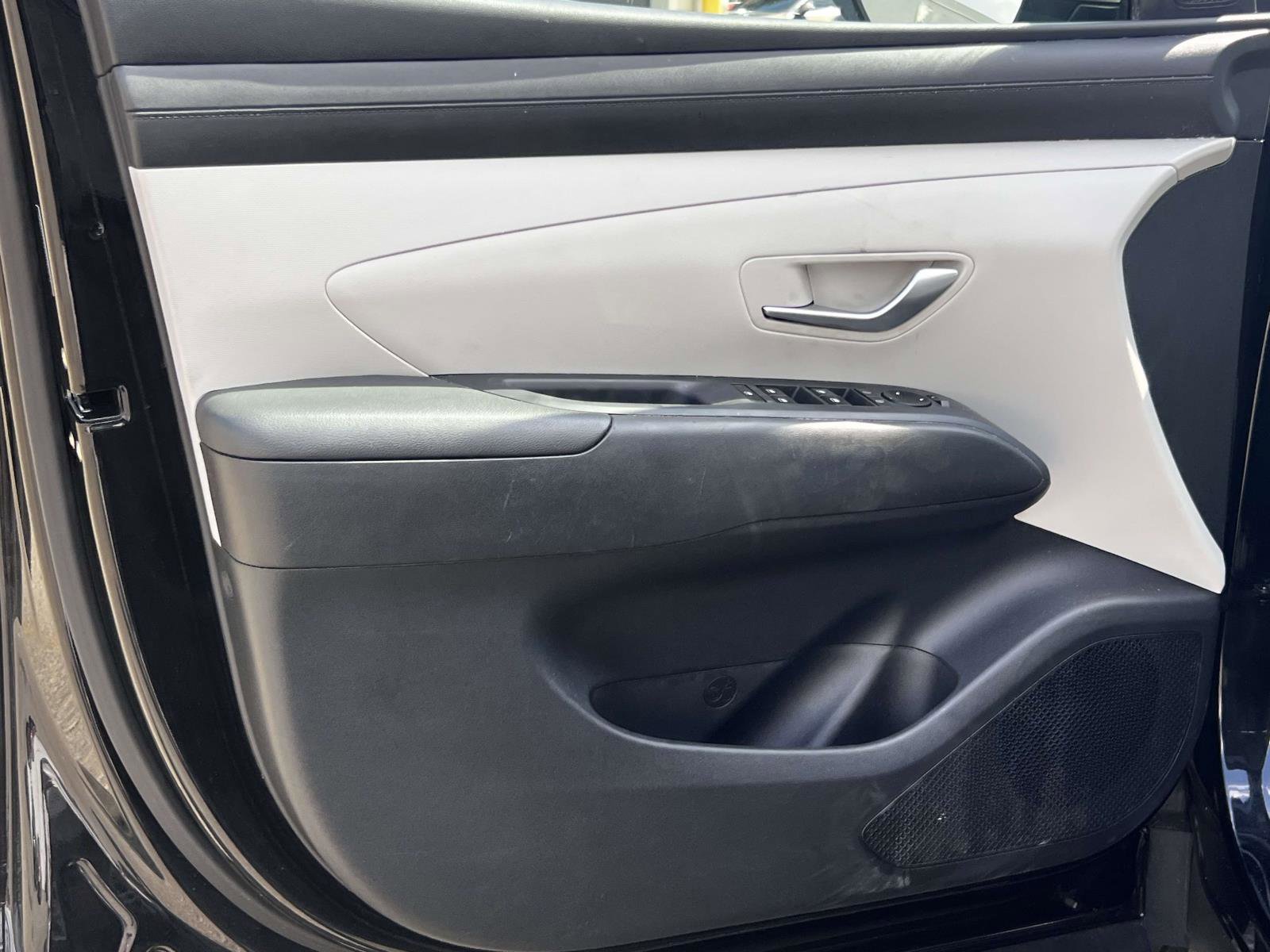 Used 2025 Hyundai Tucson SE image 18