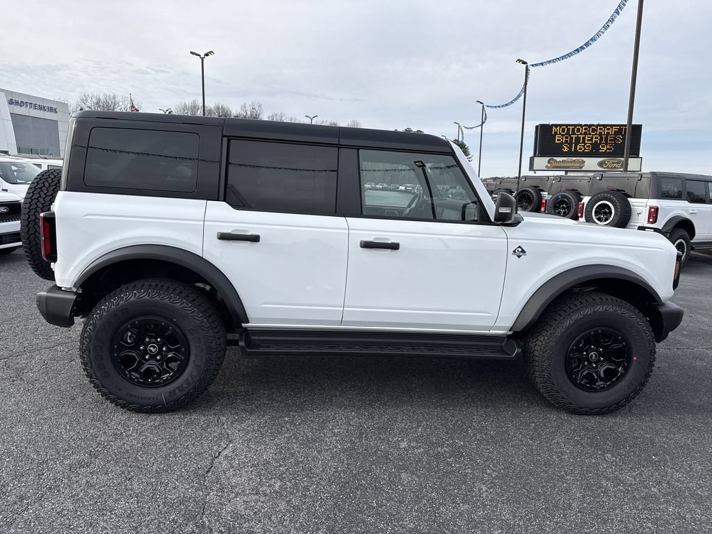 New 2025 Ford Bronco Outer Banks w/ Sasquatch Package AWD/4WD image 8