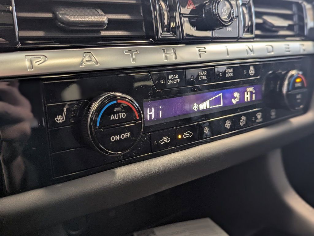 New 2026 Nissan Pathfinder SL image 33