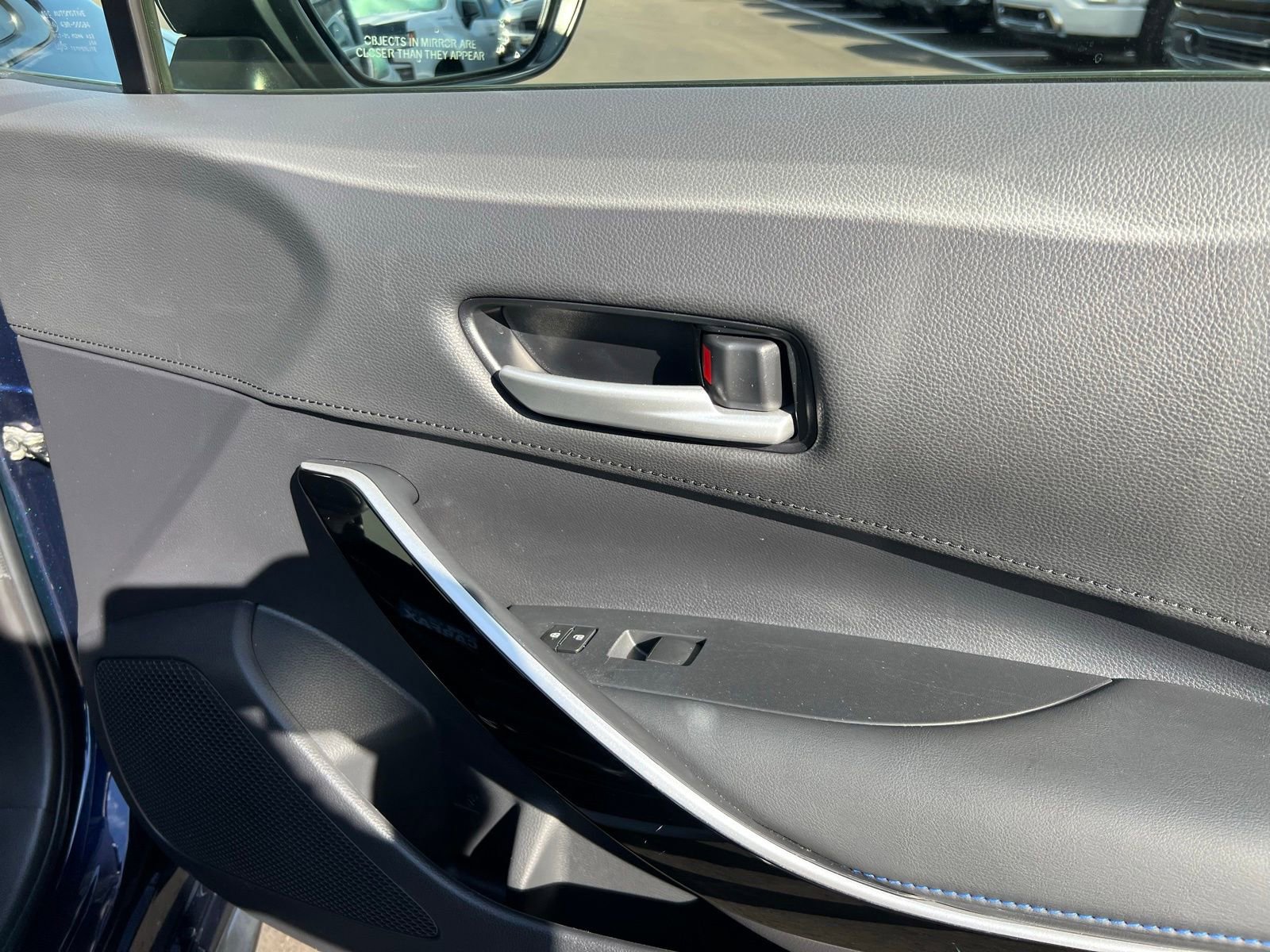 Used 2020 Toyota Corolla XSE image 49