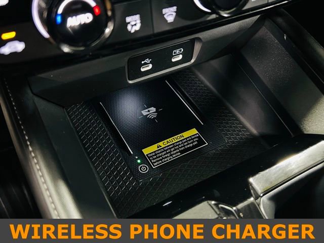 Used 2023 Honda Accord Touring image 12