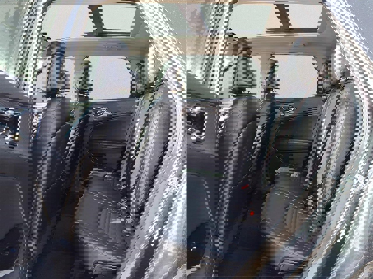 Used 2023 Kia Sportage SX image 12