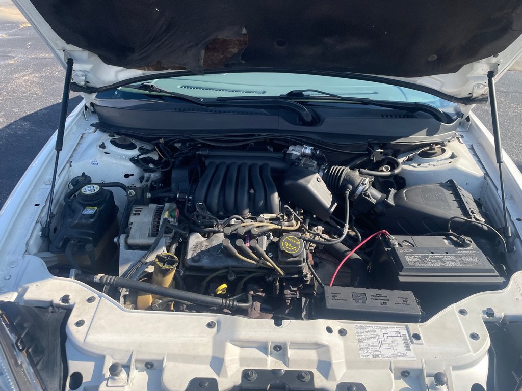 Used 2003 Ford Taurus SES FWD image 10