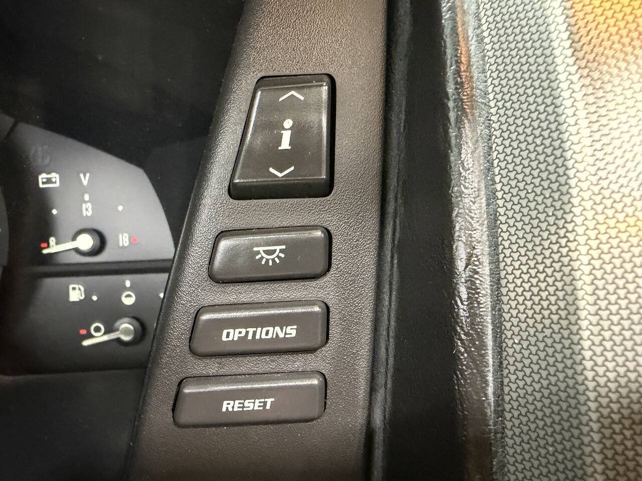 Used 2004 Cadillac XLR RWD image 26