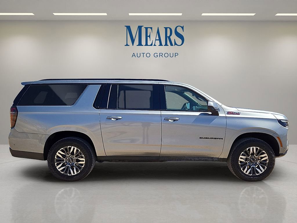 Used 2025 Chevrolet Suburban Z71 image 6