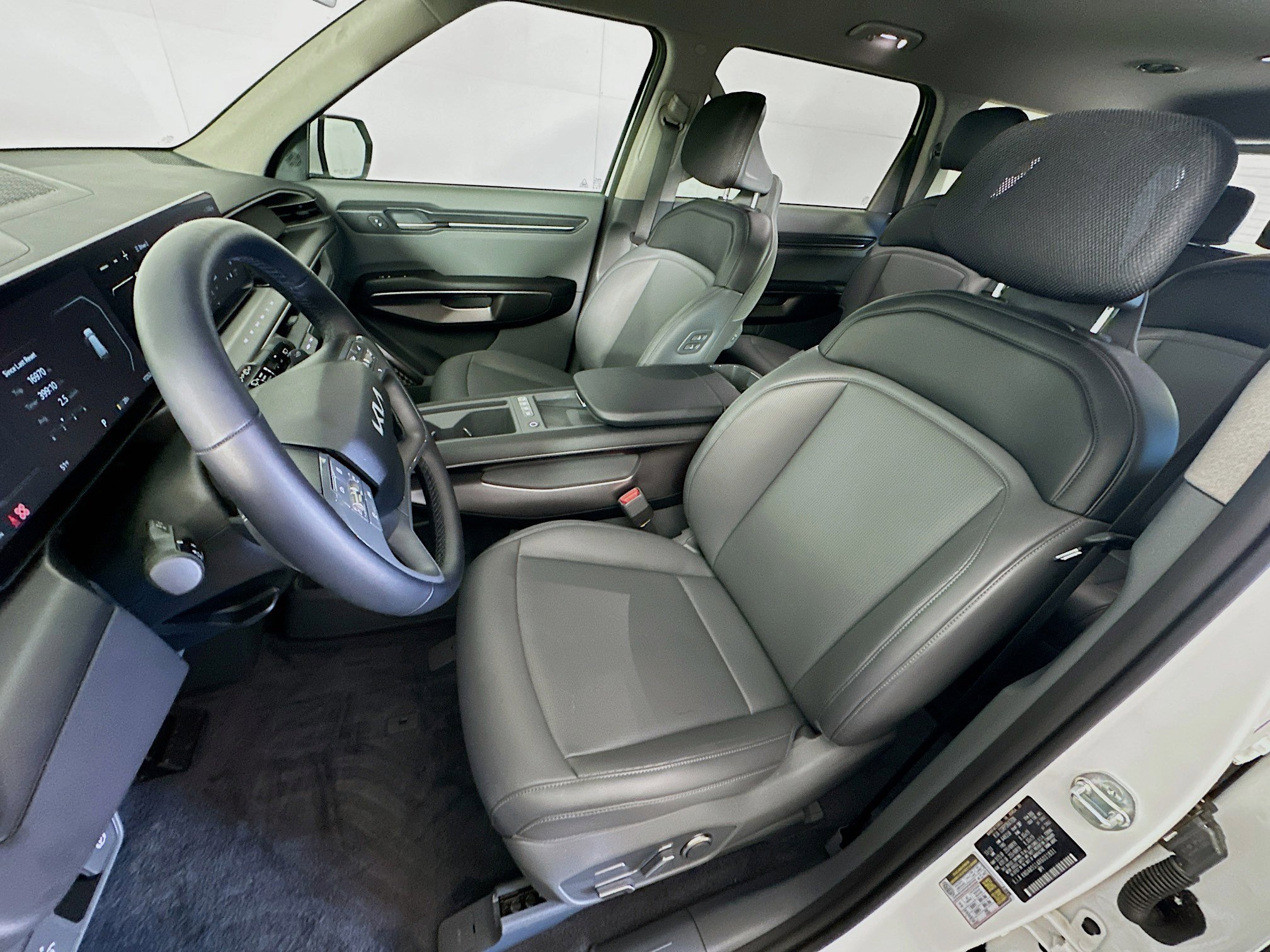 Used 2024 Kia EV9 Light Long Range image 13