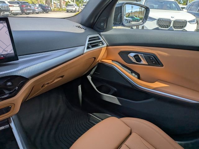 Used 2025 BMW 330i Sedan w/ M Sport Package RWD image 17
