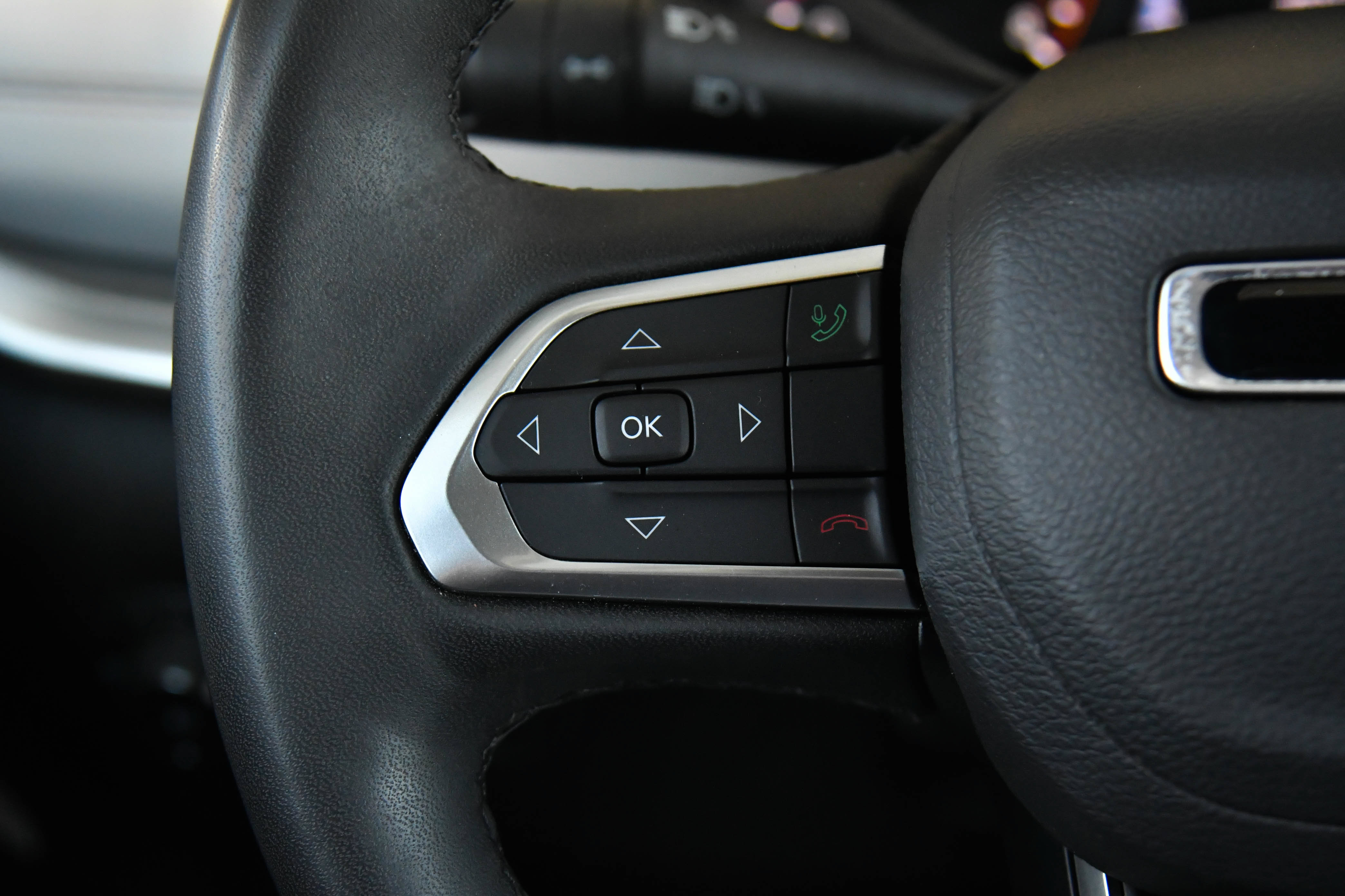 Used 2025 Jeep Compass Limited AWD/4WD image 36