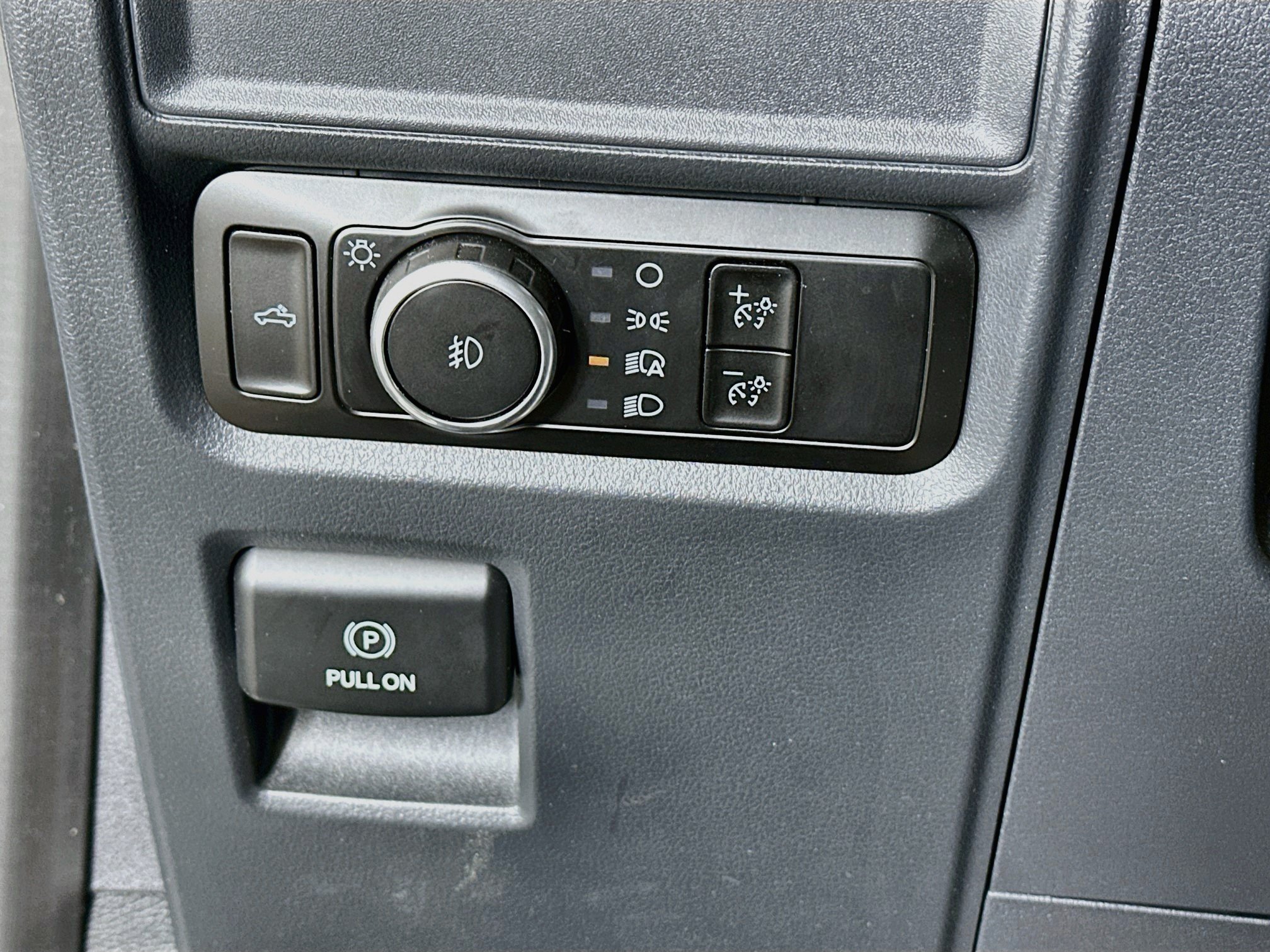 Used 2024 Ford F150 STX w/ Equipment Group 201A FX4 AWD/4WD image 17