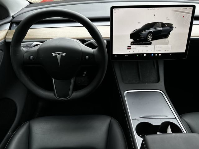 Used 2024 Tesla Model Y Long Range AWD/4WD image 12