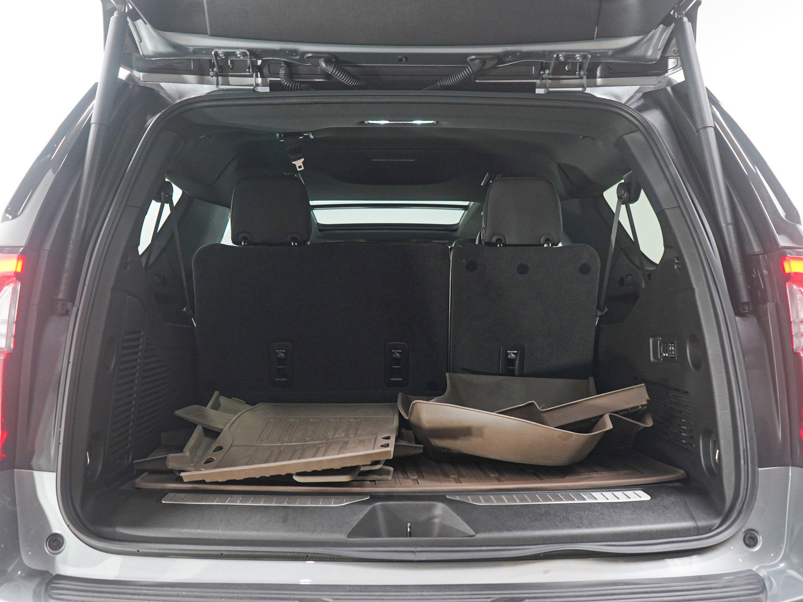 Used 2025 GMC Yukon XL Denali Ultimate w/ LPO, Floor Liner Package image 20