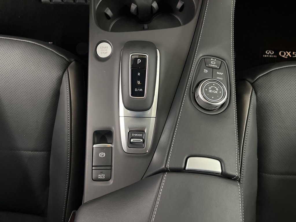 Certified 2025 INFINITI QX55 Essential image 17