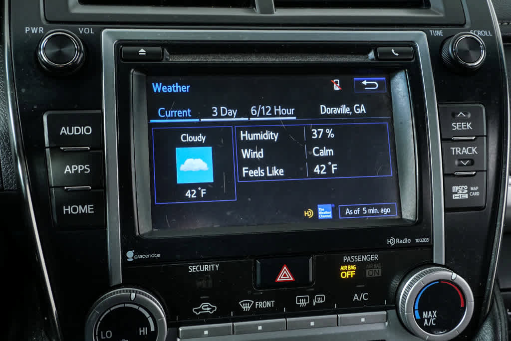 Used 2014 Toyota Camry SE w/ Leather Package image 14