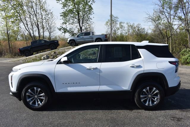 Used 2025 Chevrolet Equinox LT FWD image 6