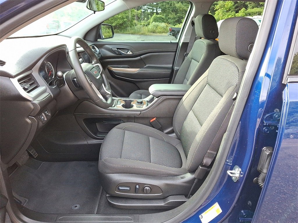 Certified 2023 GMC Acadia SLE w/ Driver Convenience Package image 15