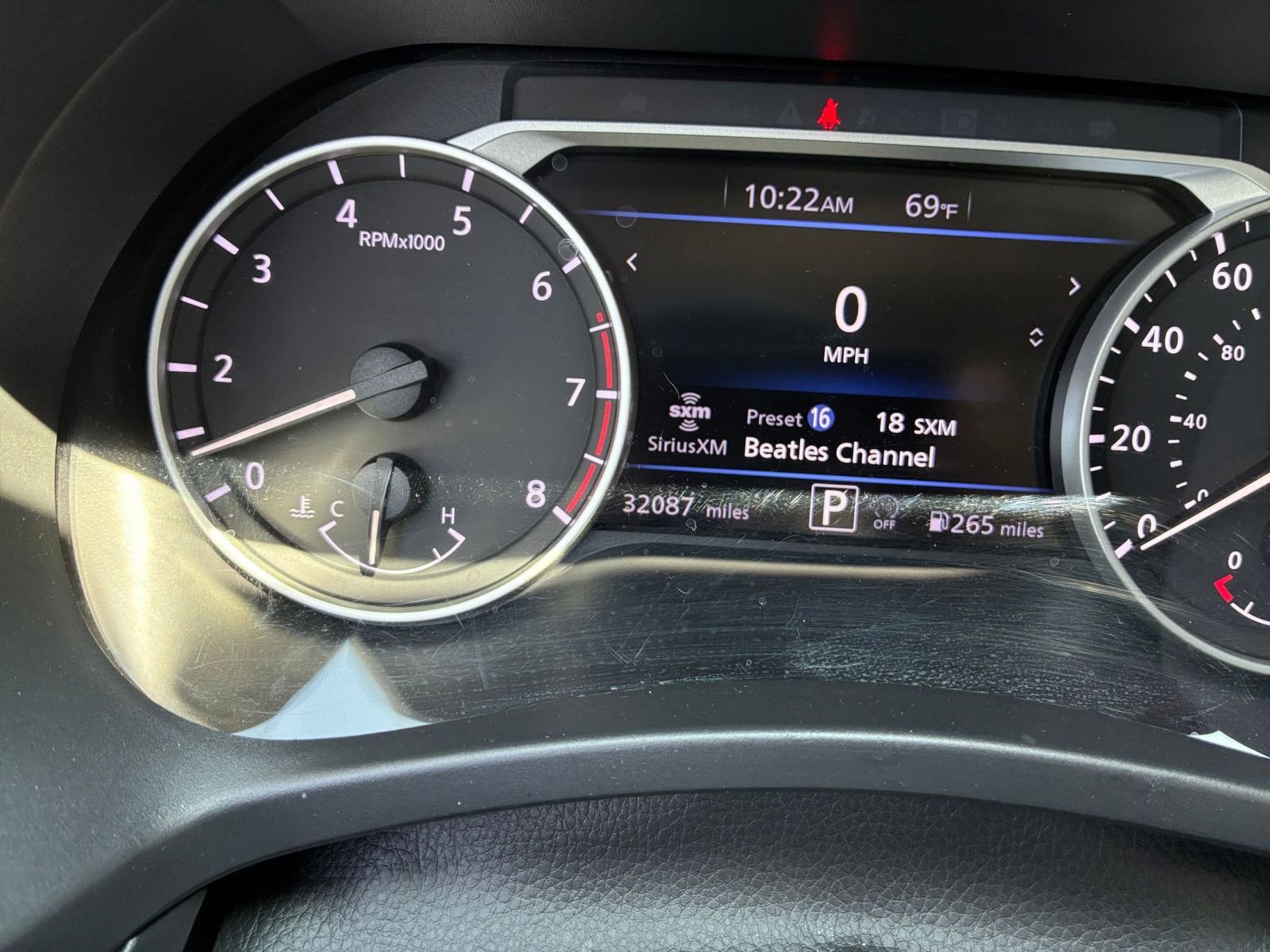 Used 2025 Nissan Sentra SV FWD image 38