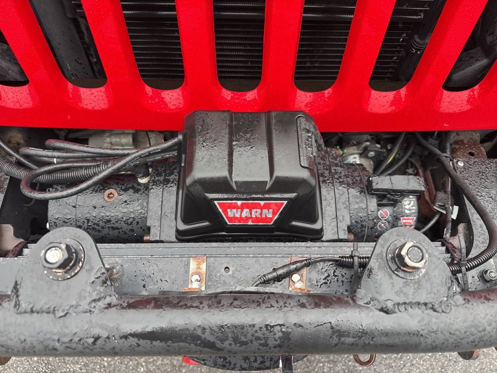 Used 2016 Jeep Wrangler Unlimited Rubicon w/ Connectivity Group image 17