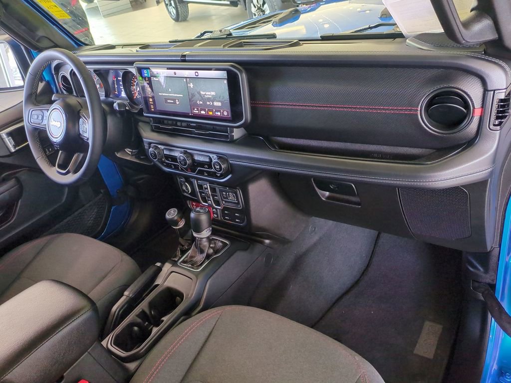 Used 2025 Jeep Wrangler Unlimited Rubicon image 23