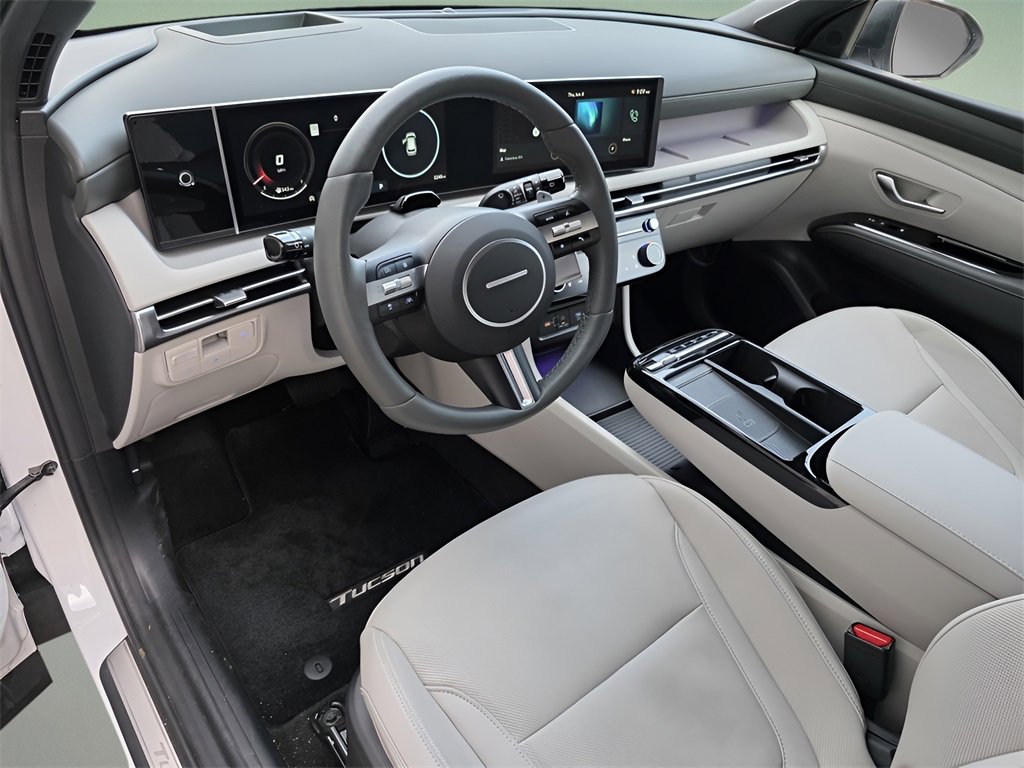 Used 2025 Hyundai Tucson Limited image 22