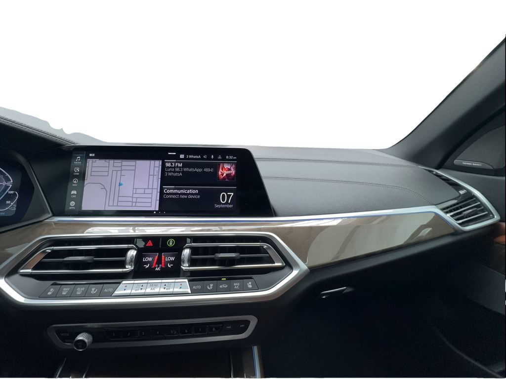 Used 2023 BMW X5 xDrive45e AWD/4WD image 48