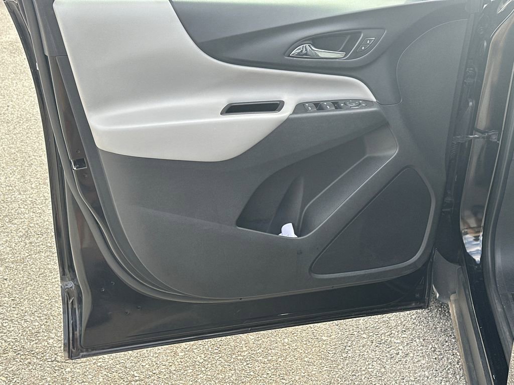 Used 2018 Chevrolet Equinox LS FWD image 10