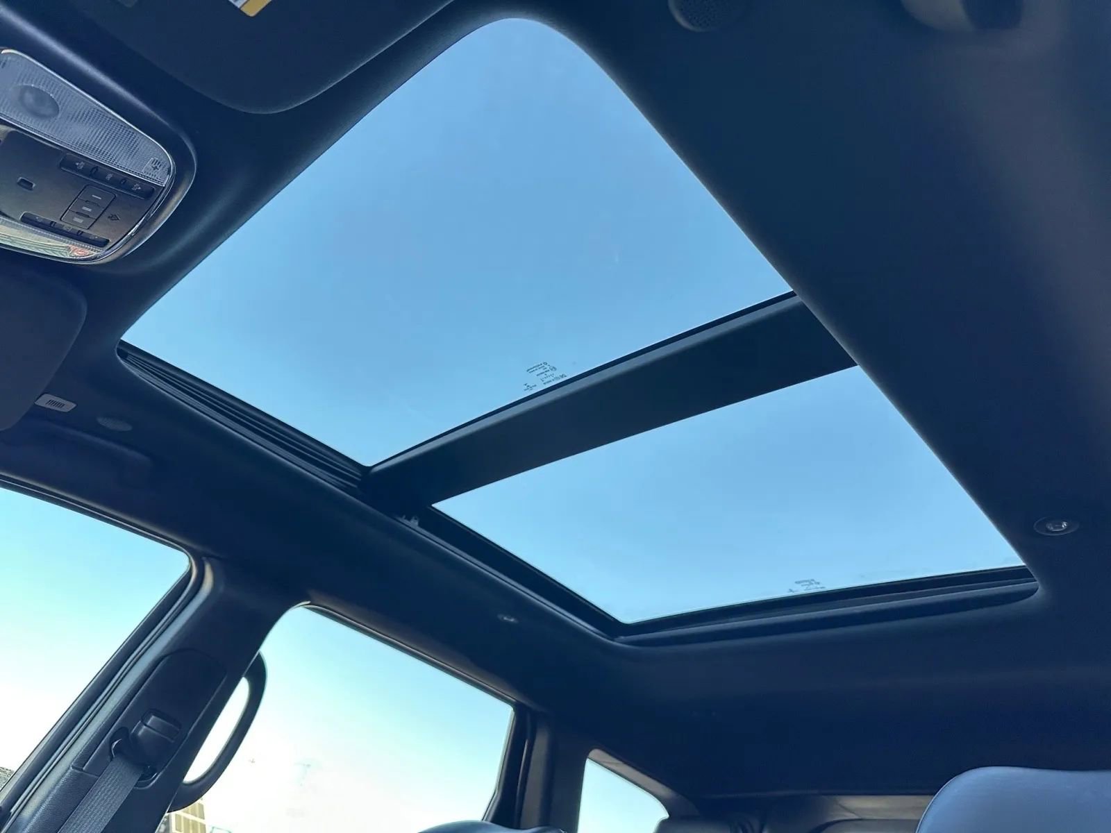 Used 2020 Jeep Grand Cherokee Limited w/ Luxury Group II image 22