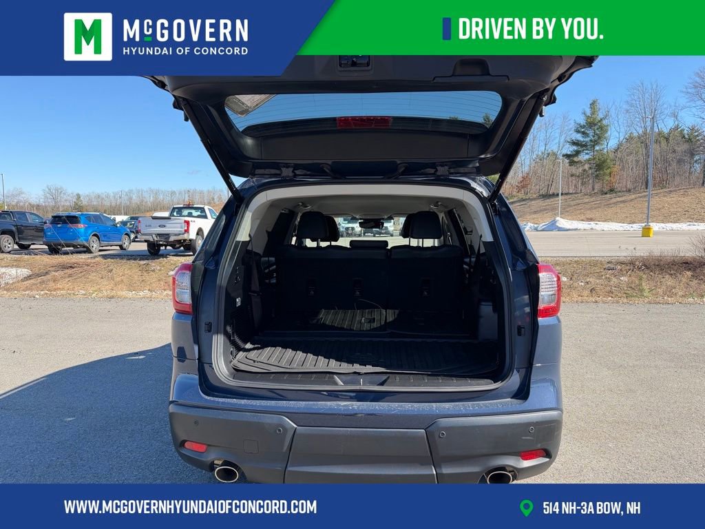 Used 2023 Subaru Ascent Limited image 23