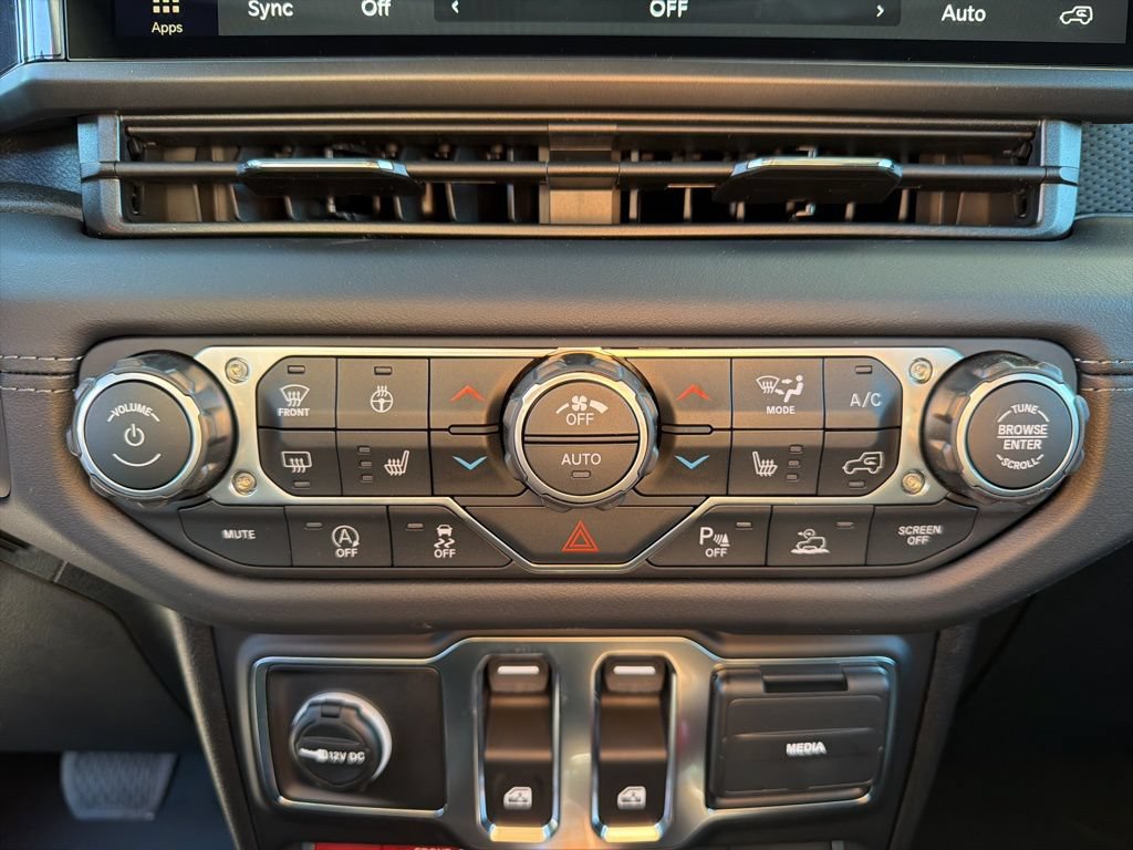 New 2026 Jeep Wrangler Rubicon AWD/4WD image 33