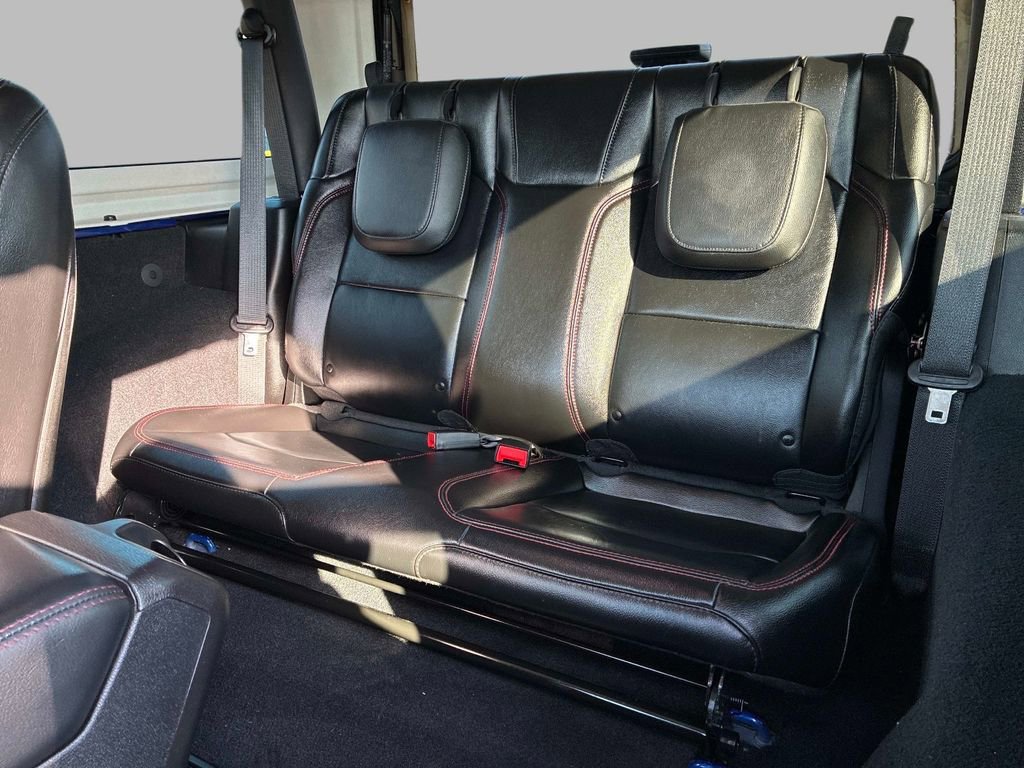 Used 2020 Jeep Wrangler Rubicon w/ Cold Weather Group AWD/4WD image 18