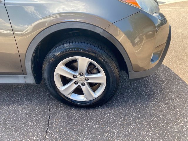 Used 2014 Toyota RAV4 XLE FWD image 26